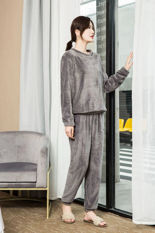 Cozy Fleece Women's Loungewear Set (Loose Fit) - The Defined Collective